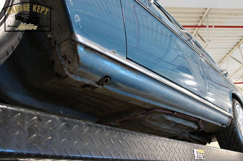 Illustration for article titled For $9,900, Could This Corvette-Powered 1968 Mercedes-Benz 250SE Be Both Shock and Ahhh?